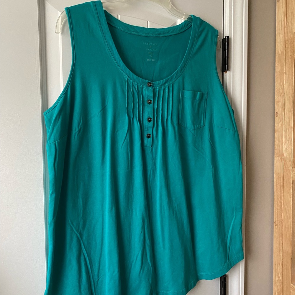 Preswick & Moore sleeveless top size 2X